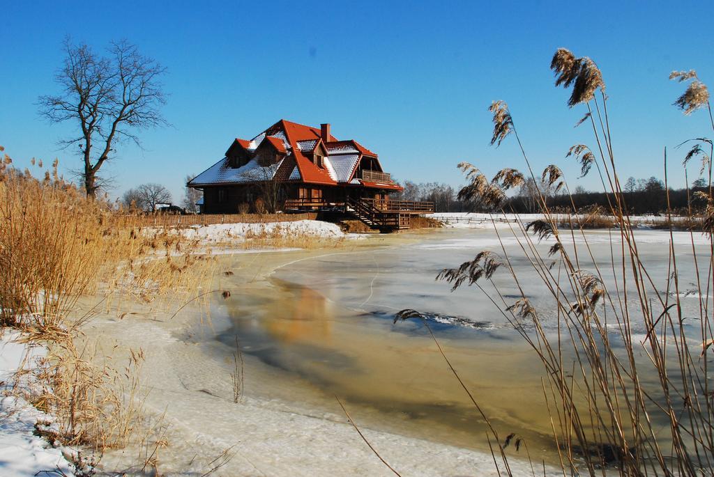 Dwor Labedzie W Kiermusach Kiermusy Buitenkant foto